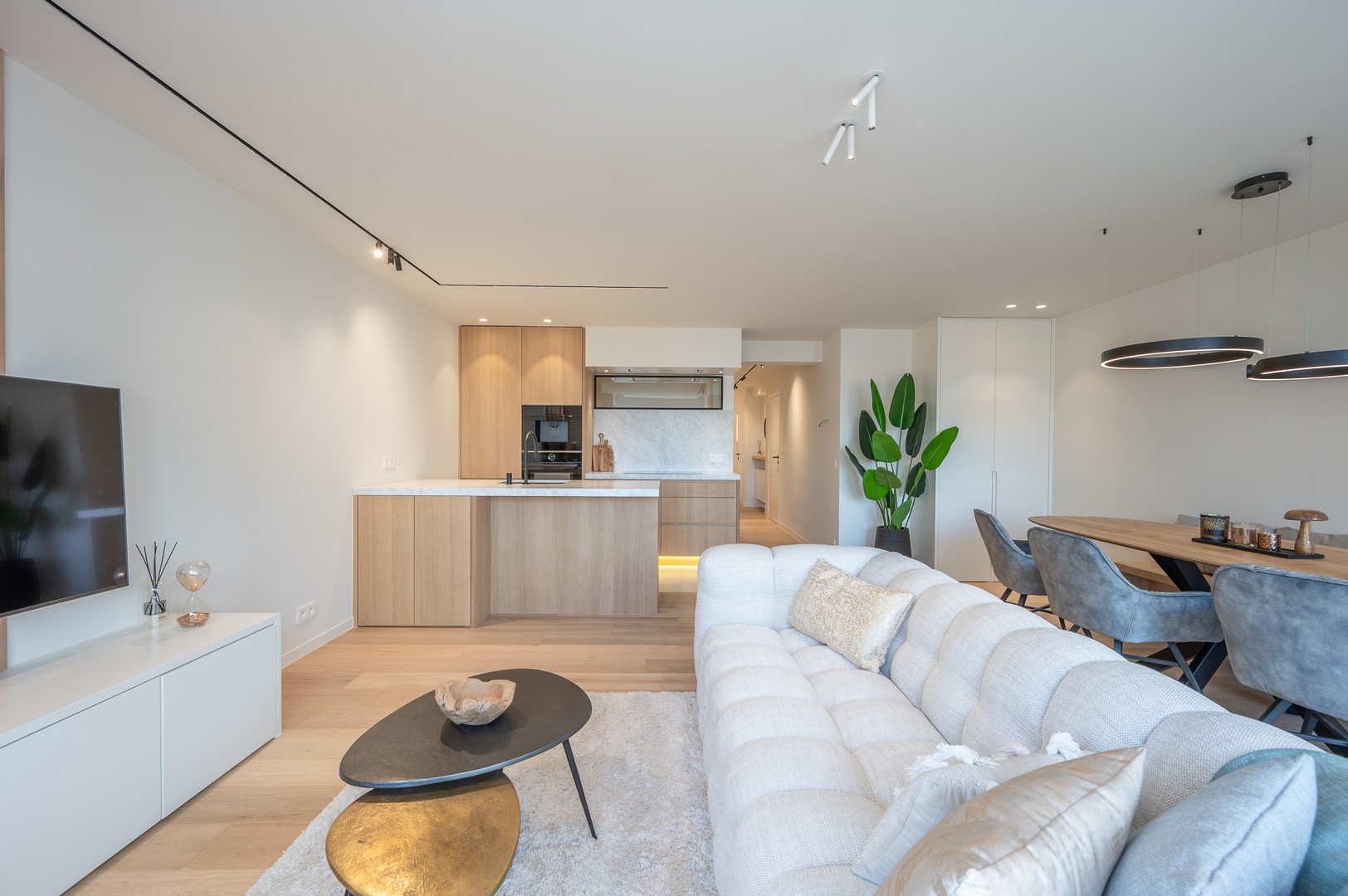 Te koop prachtig gerenoveerd appartement vlakbij de zee en de winkels te Knokke bij Immo Knokke Real Estate