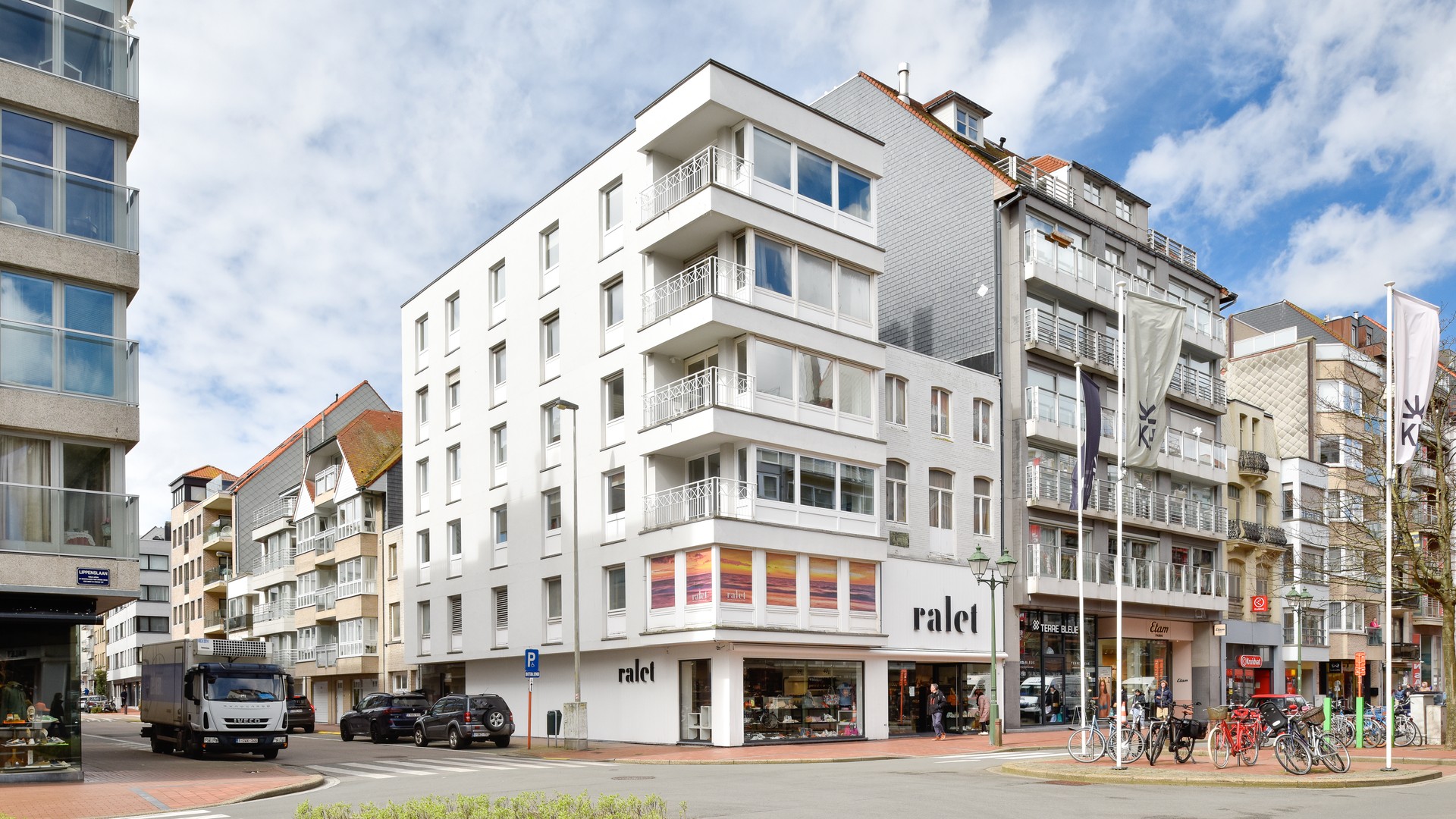 Knokke Real Estate gerenoveerd appartement met 3 slaapkamers