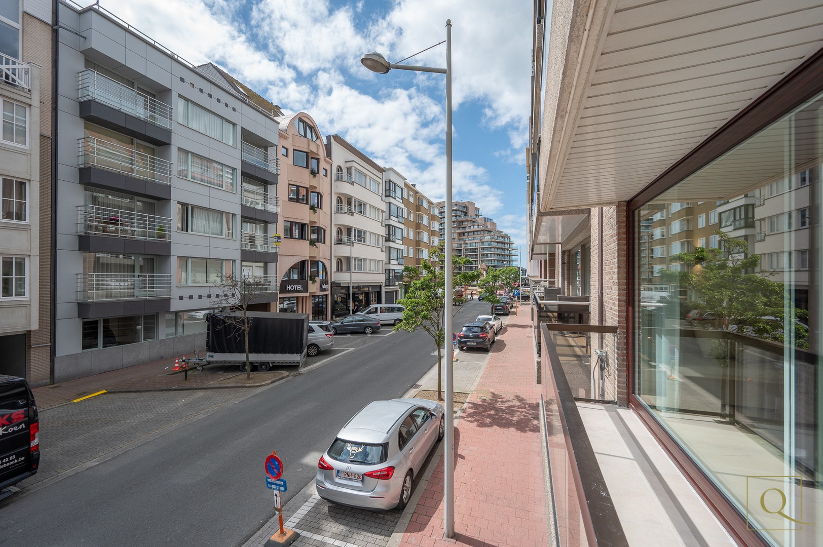 Te koop Knokke Real Estate appartement vlakbij het Van Bunnenplein - terras