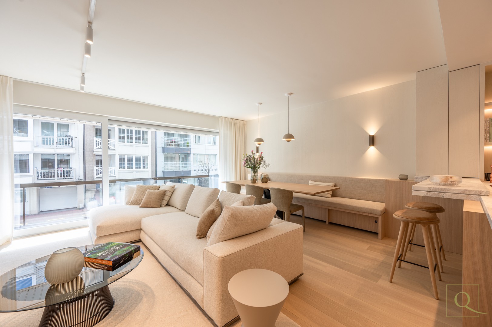 Te koop Knokke Real Estate appartement vlakbij het Van Bunnenplein - salon