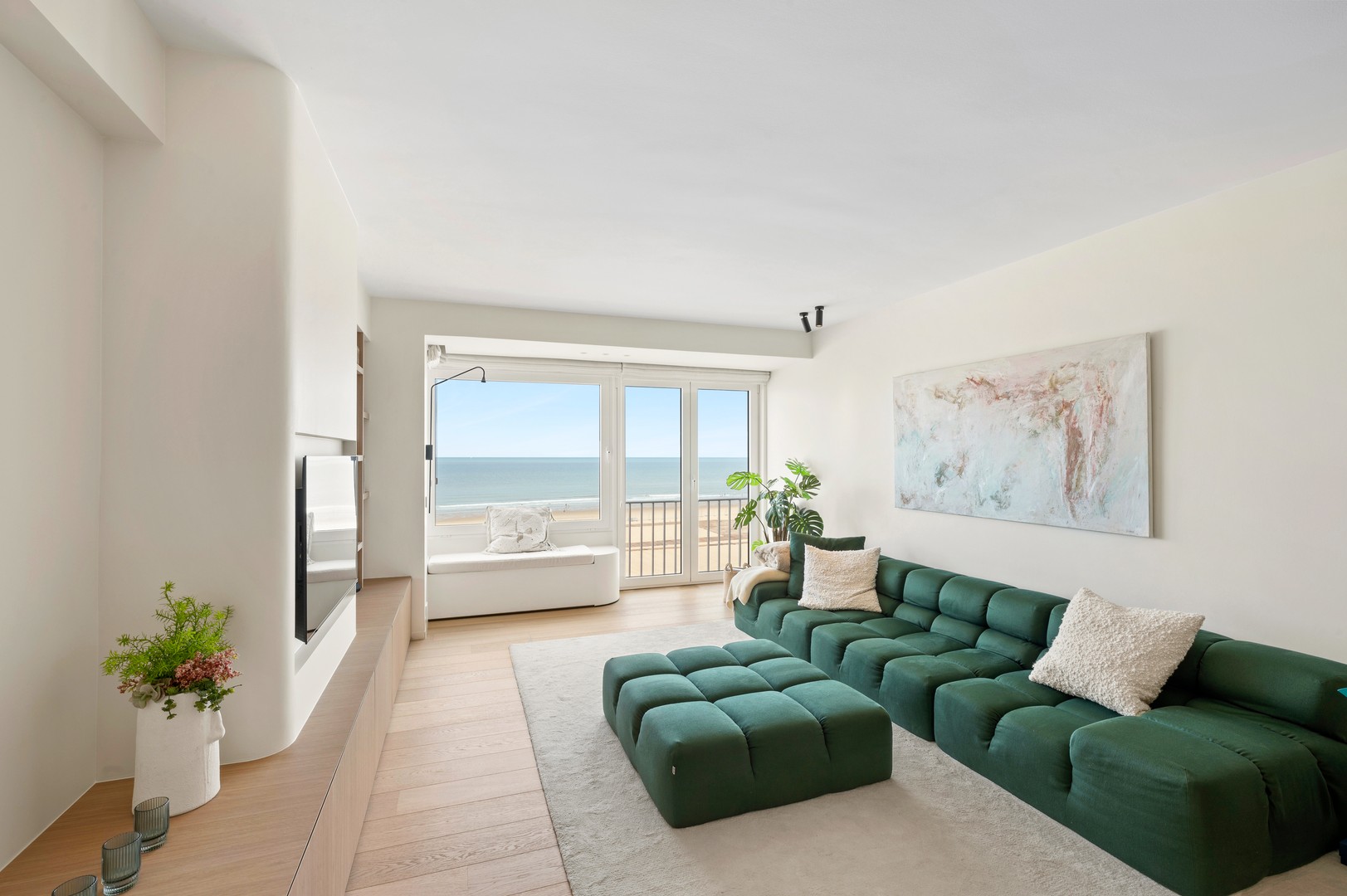 Te koop Knokke Real Estate appartement Zoute met zeezicht